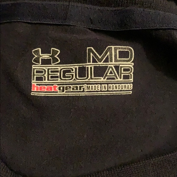 Men’s Under Armour Shirt - Picture 3 of 3